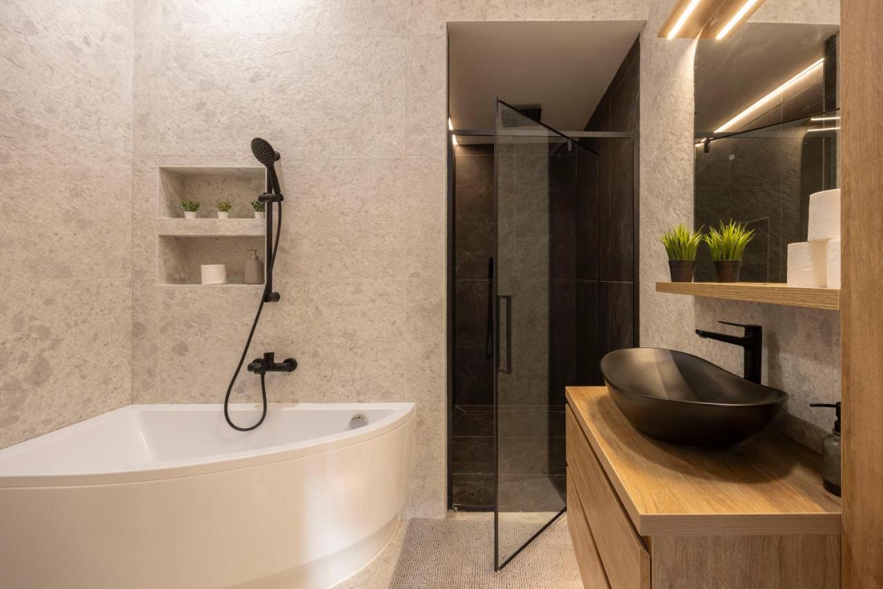 Luxurious & Spacious Central Residence With Balcony Budapest Exterior foto